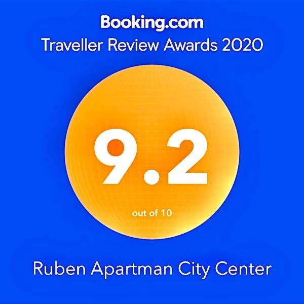 Ruben Apartman City Center Debrecen Luaran gambar